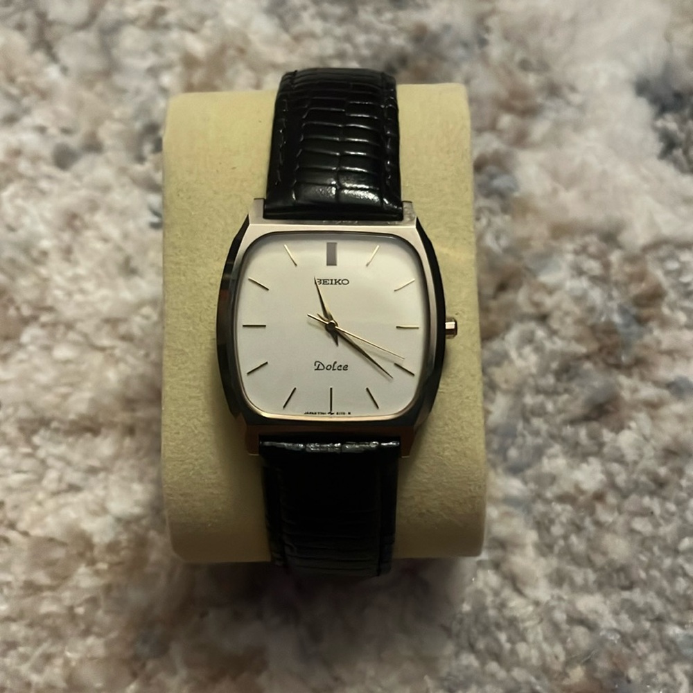 Seiko dolce for men. Like new condition
